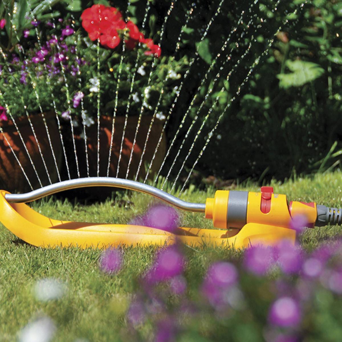 Hozelock Rectangular Sprinkler Plus 200 Sq m (2974) • Homeleigh Garden