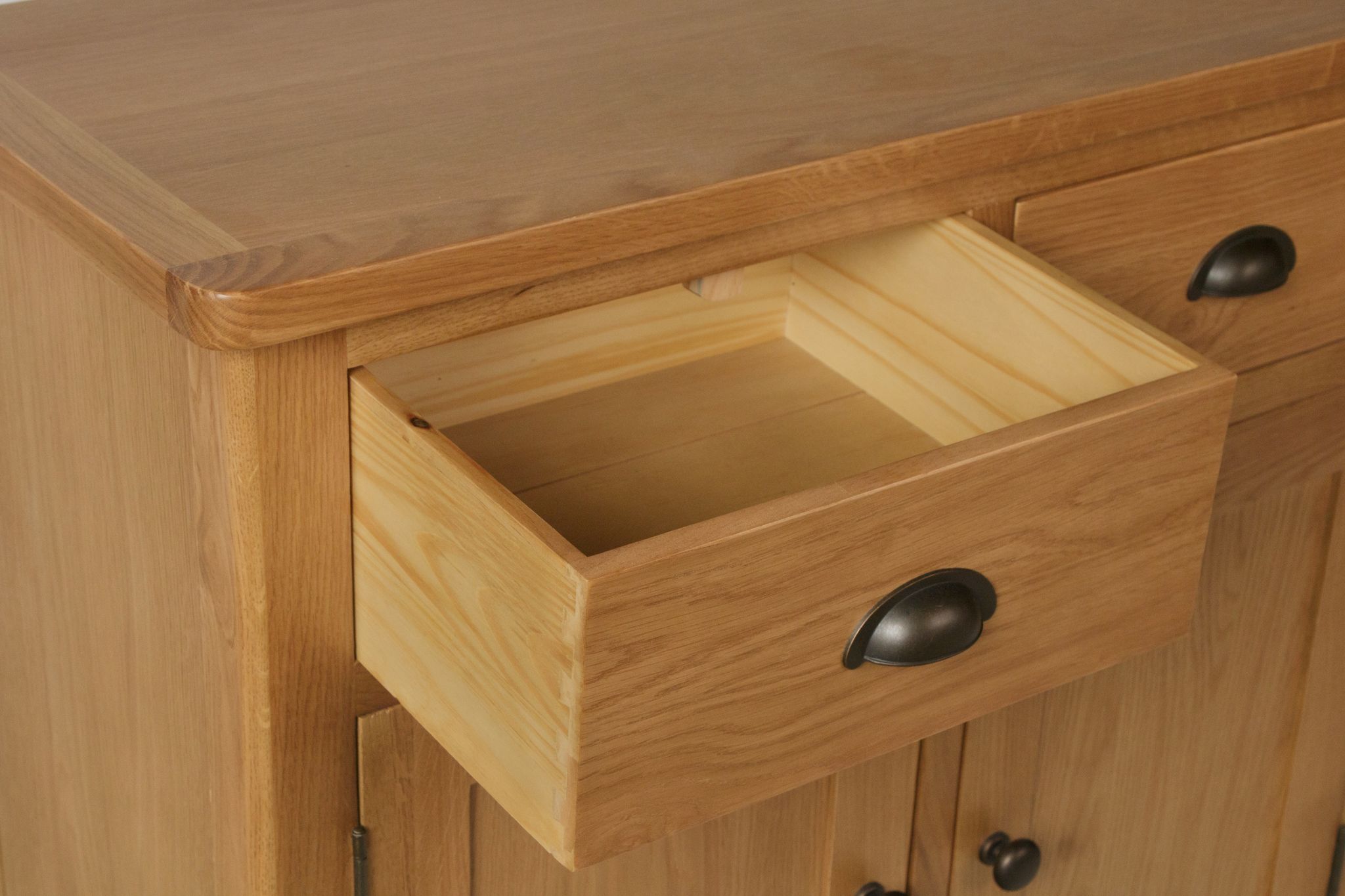 Yukon 3 Door Sideboard 2 - Image 6