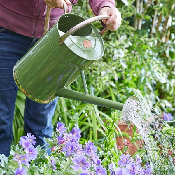 S/G WATERING CAN 9L - SAGE