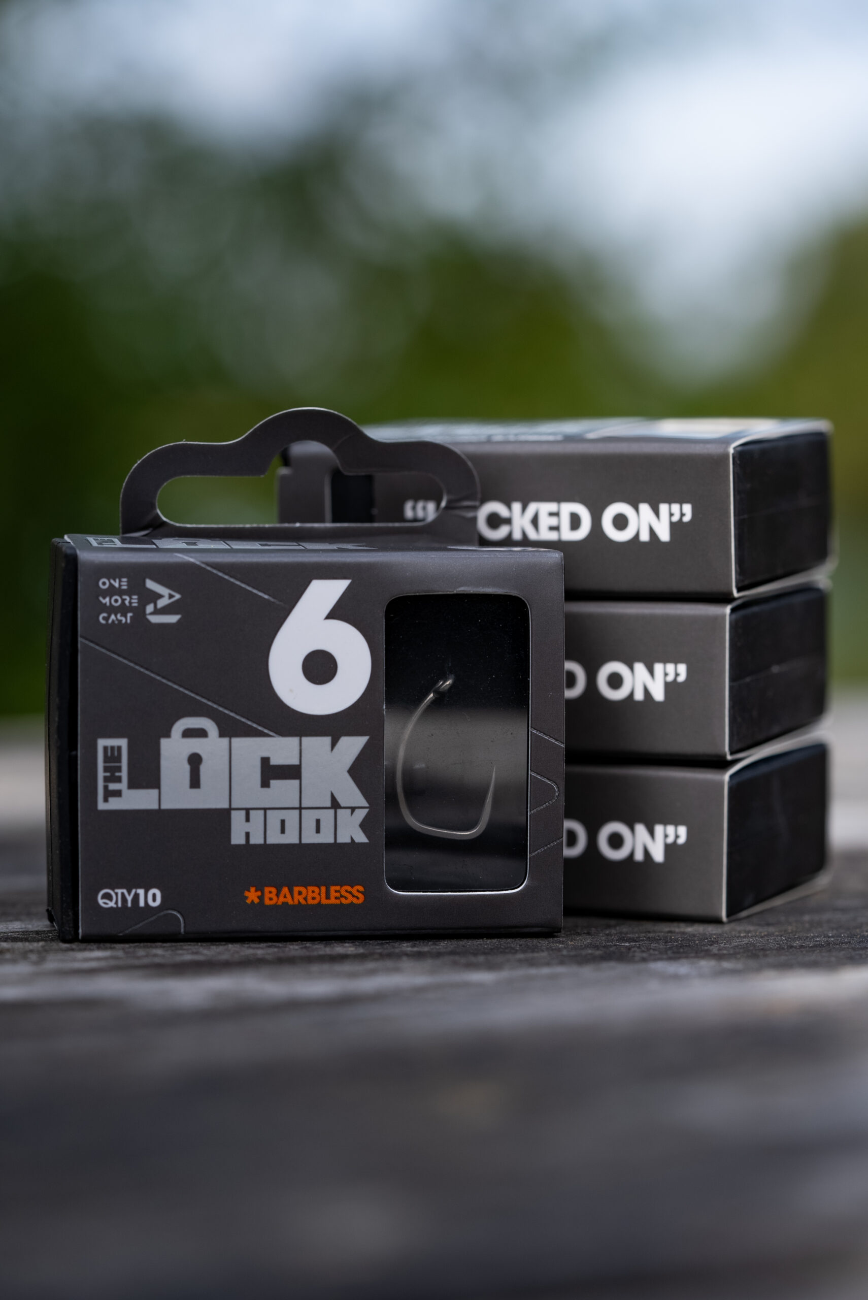 OMC Lock Hook Barbless Size 6